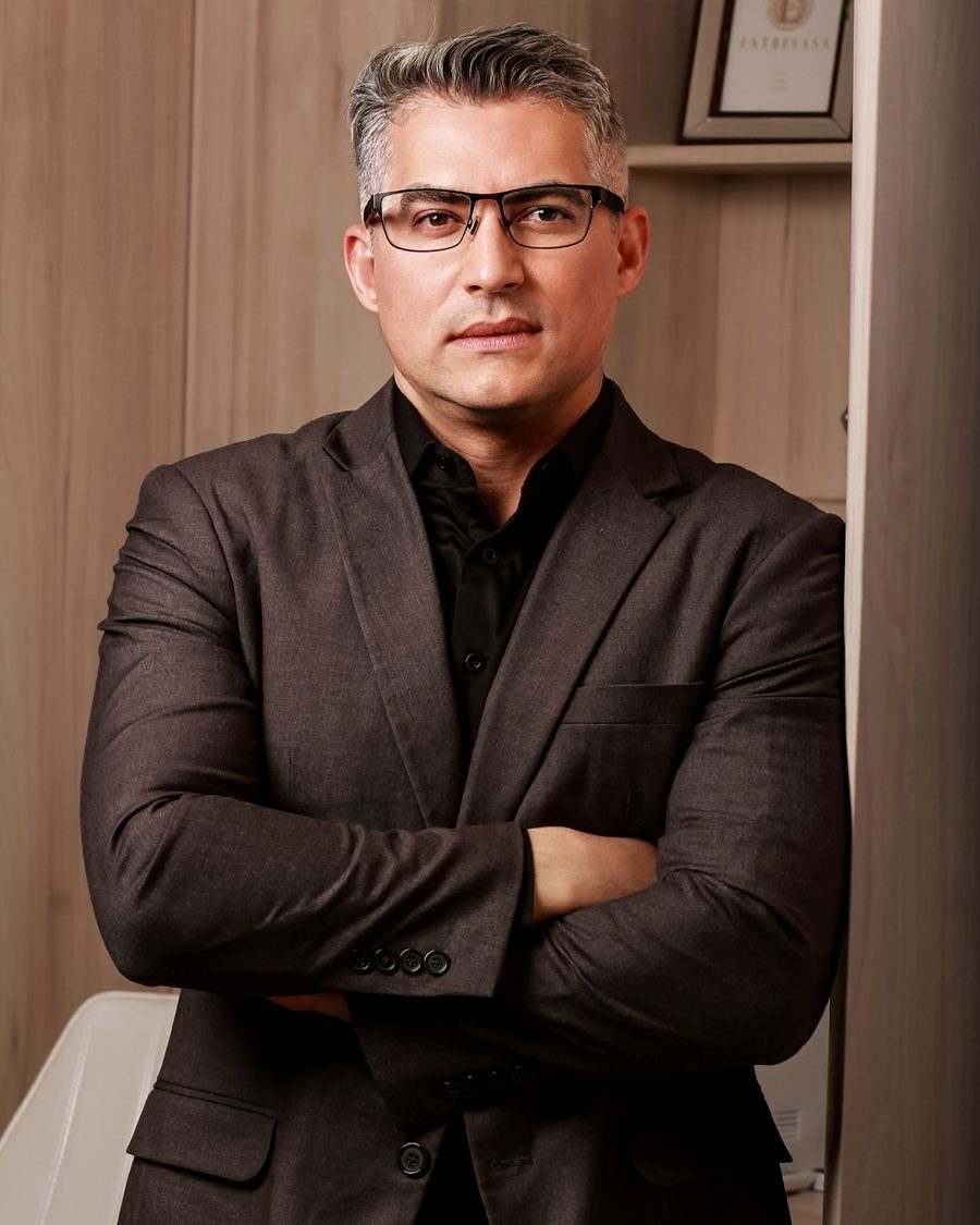 Dr. Leandro Rheinschmitt, médico da LS Clinic